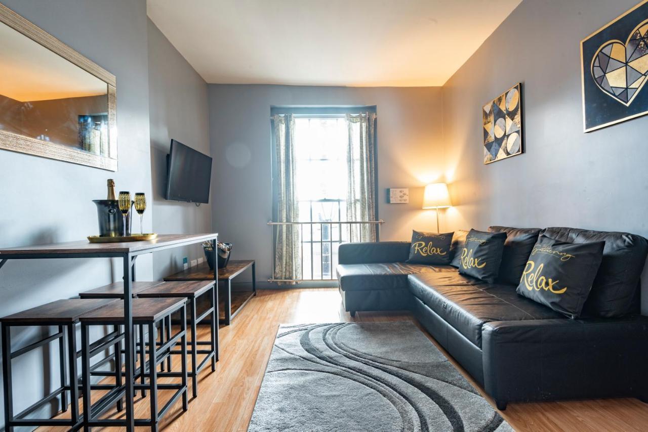 The Berwyn - Berwyn House Apartment Wrexham Ngoại thất bức ảnh