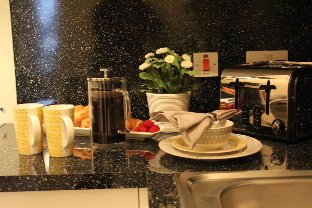The Berwyn - Berwyn House Apartment Wrexham Ngoại thất bức ảnh